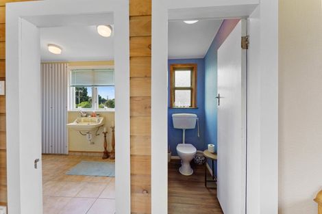 Photo of property in 34 Manga-pirau Street, Waikawa Beach, Manakau, 5573