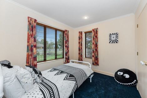 Photo of property in 35 Nielsen Gardens, Rototuna, Hamilton, 3210