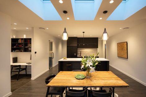 Photo of property in 11 Awanui Avenue, Hokowhitu, Palmerston North, 4410