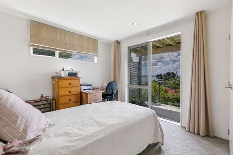 Photo of property in 92a Tiri Road, Manly, Whangaparaoa, 0930