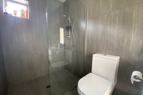 Photo of property in 2 Kotuku Lane, Jacks Point, Queenstown, 9371