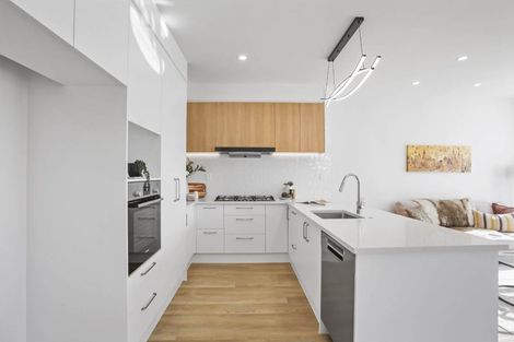 Photo of property in 14b Galsworthy Place, Bucklands Beach, Auckland, 2014