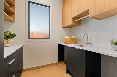 Photo of property in 2/1 Omana Road, Milford, Auckland, 0620