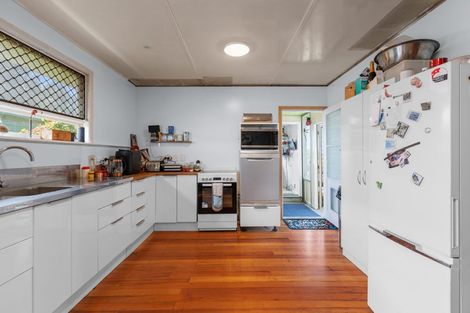 Photo of property in 39 Harris Street, Te Puke, 3119