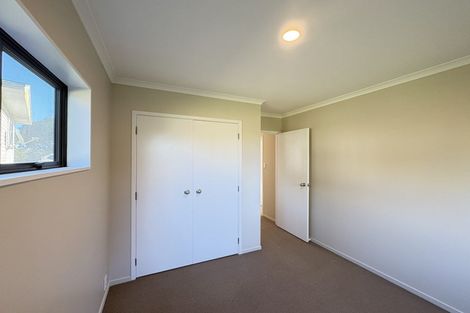 Photo of property in 86b Royal View Road, Te Atatu South, Auckland, 0610