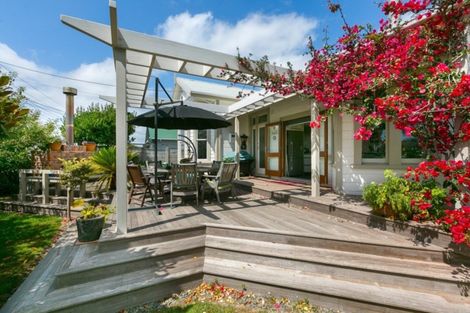 Photo of property in 24 Beach Street, Fitzroy, New Plymouth, 4312