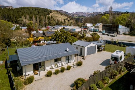 Photo of property in 135 Main Road, Luggate, Cromwell, 9383