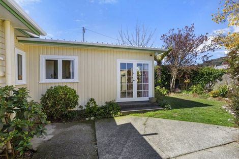 Photo of property in 53 Miro Street, Trentham, Upper Hutt, 5018