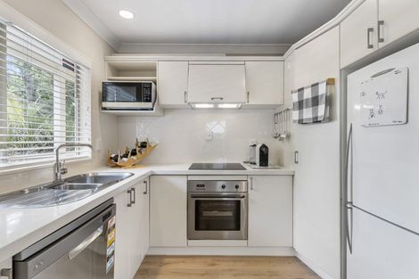 Photo of property in 2/13a Sandspit Road, Cockle Bay, Auckland, 2014