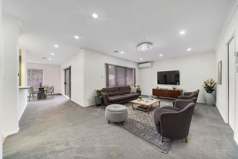 Photo of property in 335 Mahia Road, Weymouth, Auckland, 2103