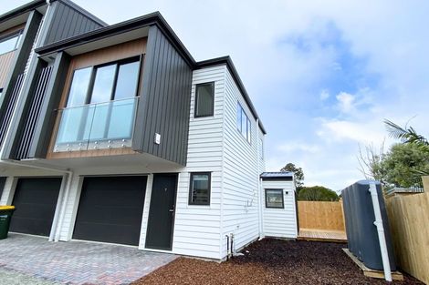 Photo of property in 9/218 Rosebank Road, Avondale, Auckland, 1026
