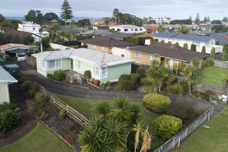 Photo of property in 11 Elizabeth Street, Orewa, 0931