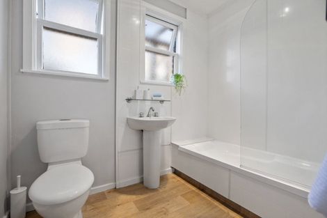 Photo of property in 15 Range View Road, Mount Albert, Auckland, 1025