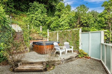 Photo of property in 335 Muritai Road, Eastbourne, Lower Hutt, 5013