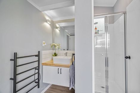 Photo of property in 3428 Pourerere Beach Road, Pourerere, Omakere, 4271