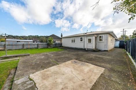 Photo of property in 5 Bythell Street, Wainuiomata, Lower Hutt, 5014
