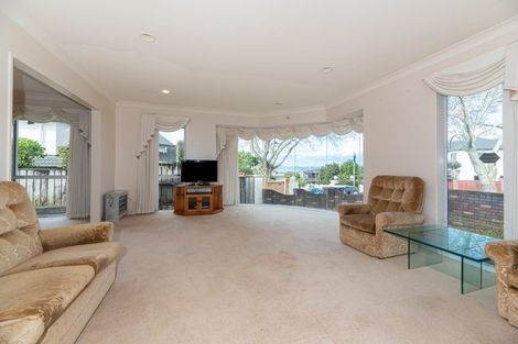 Photo of property in 13 Bluefin Way, West Harbour, Auckland, 0618