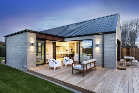 Photo of property in 160 Gardiners Road, Harewood, Christchurch, 8051