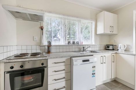 Photo of property in 3b Gazelle Avenue, Beach Haven, Auckland, 0626