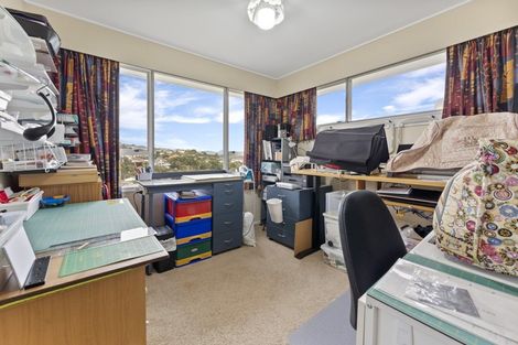 Photo of property in 11 Malaghan Grove, Johnsonville, Wellington, 6037