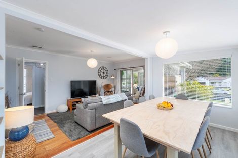 Photo of property in 15 Black Beech Street, Birchville, Upper Hutt, 5018