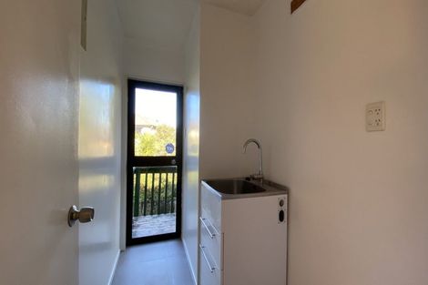 Photo of property in 4/390 West Coast Road, Glen Eden, Auckland, 0602