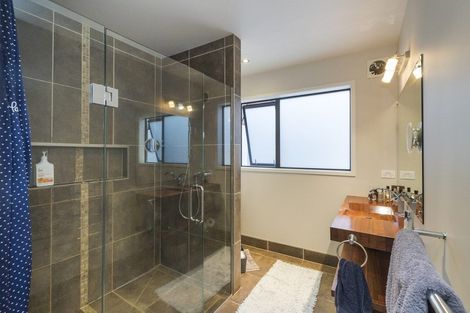 Photo of property in 51 Ruapehu Drive, Fitzherbert, Palmerston North, 4410