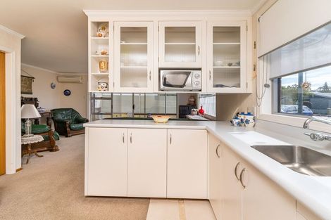 Photo of property in 14a Royal Crescent, Saint Kilda, Dunedin, 9012