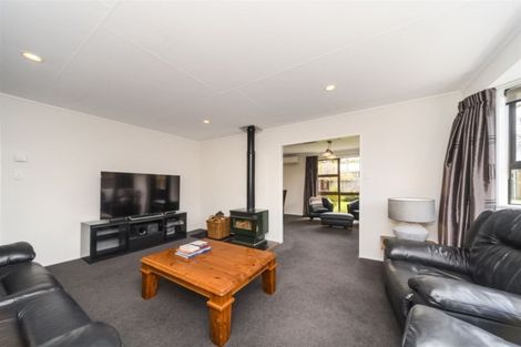 Photo of property in 3 Newland Court, Palmerston North, 4410