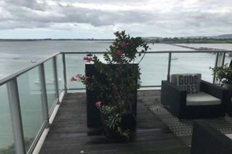 Photo of property in 12/72e Devonport Road, Tauranga, 3110