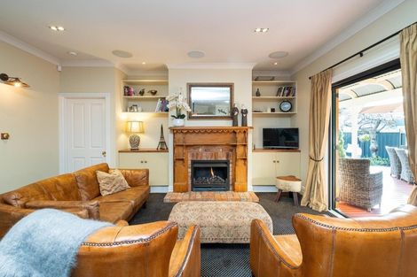 Photo of property in 100 Church Road, Taradale, Napier, 4112