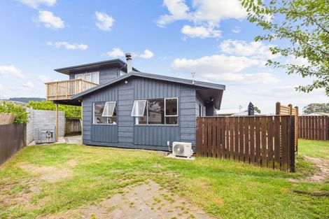 Photo of property in 14 Cypress Grove, Paraparaumu, 5032