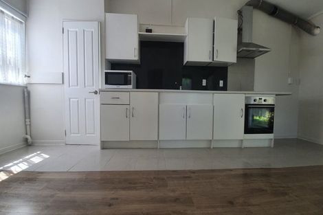 Photo of property in 68 Broderick Road, Johnsonville, Wellington, 6037