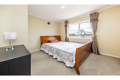 Photo of property in 147 Millhouse Drive, Golflands, Auckland, 2013