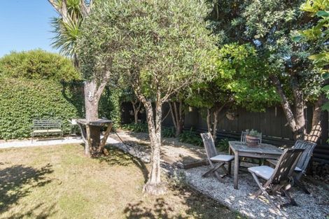 Photo of property in 6 Marram Way, Peka Peka, Waikanae, 5391