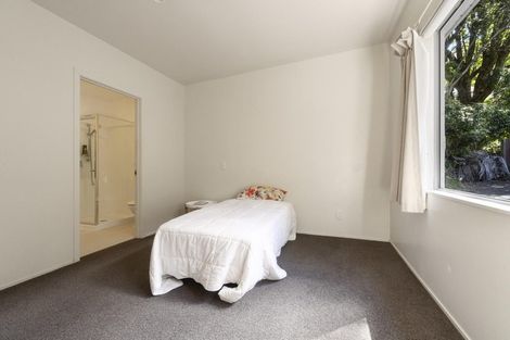 Photo of property in 53 Wood Bay Road, Titirangi, Auckland, 0604