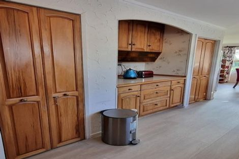 Photo of property in 75 Rosario Crescent, Red Beach, 0932