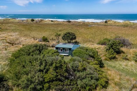 Photo of property in 212 Flat Point Road, Flat Point, Masterton, 5883