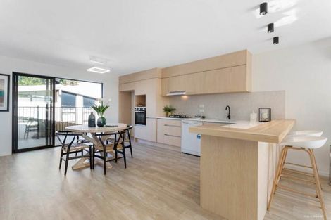 Photo of property in 33b Arran Road, Browns Bay, Auckland, 0630