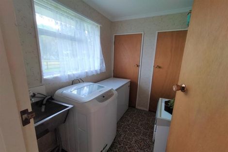 Photo of property in 8 Egmont Place, Westbrook, Palmerston North, 4412