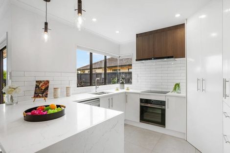 Photo of property in 34 Sandwick Drive, Weymouth, Auckland, 2103