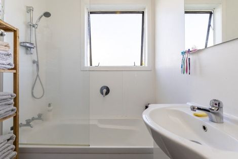 Photo of property in 71b Grace Crescent, Richmond Heights, Taupo, 3330
