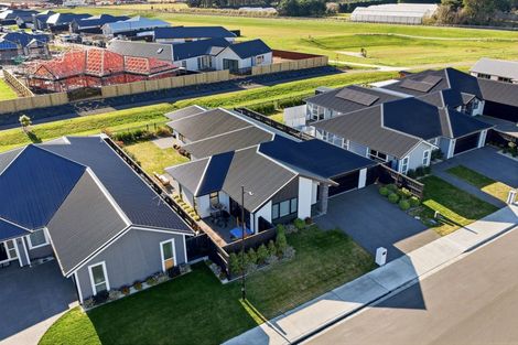 Photo of property in 7 Cam Mill Place, Rangiora, 7400