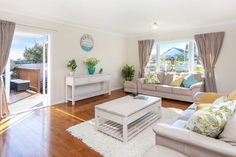 Photo of property in 1/6 Cherry Road, Bucklands Beach, Auckland, 2014