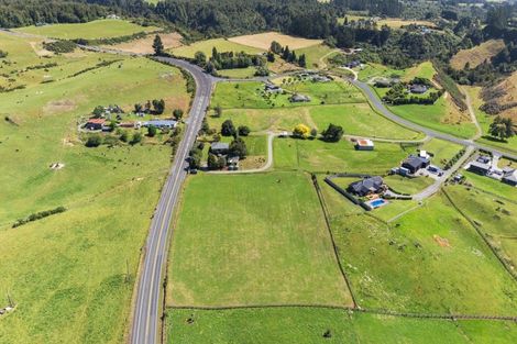 Photo of property in 4 Betty May Drive, Pyes Pa, Tauranga, 3173