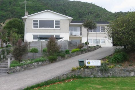 Photo of property in 109 Winara Avenue, Waikanae, 5036