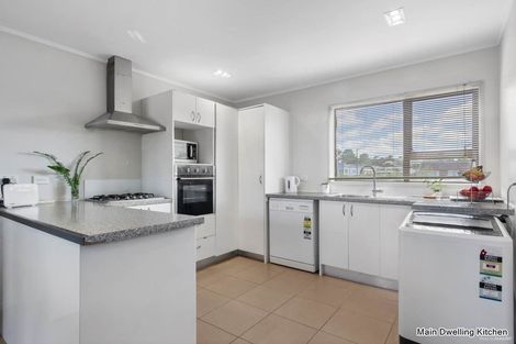 Photo of property in 75 Fruitvale Road, New Lynn, Auckland, 0600