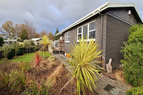 Photo of property in 60 Rangipoia Place, Turangi, 3334
