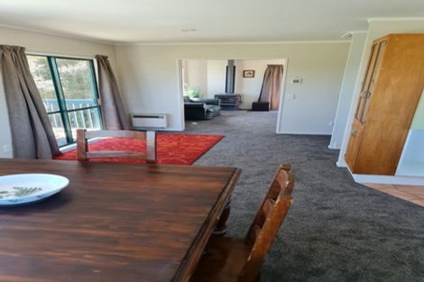 Photo of property in 8 Trig Hill Terrace, Waikanae Beach, Waikanae, 5036