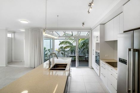 Photo of property in 16 Plantation Terrace, Orewa, 0931